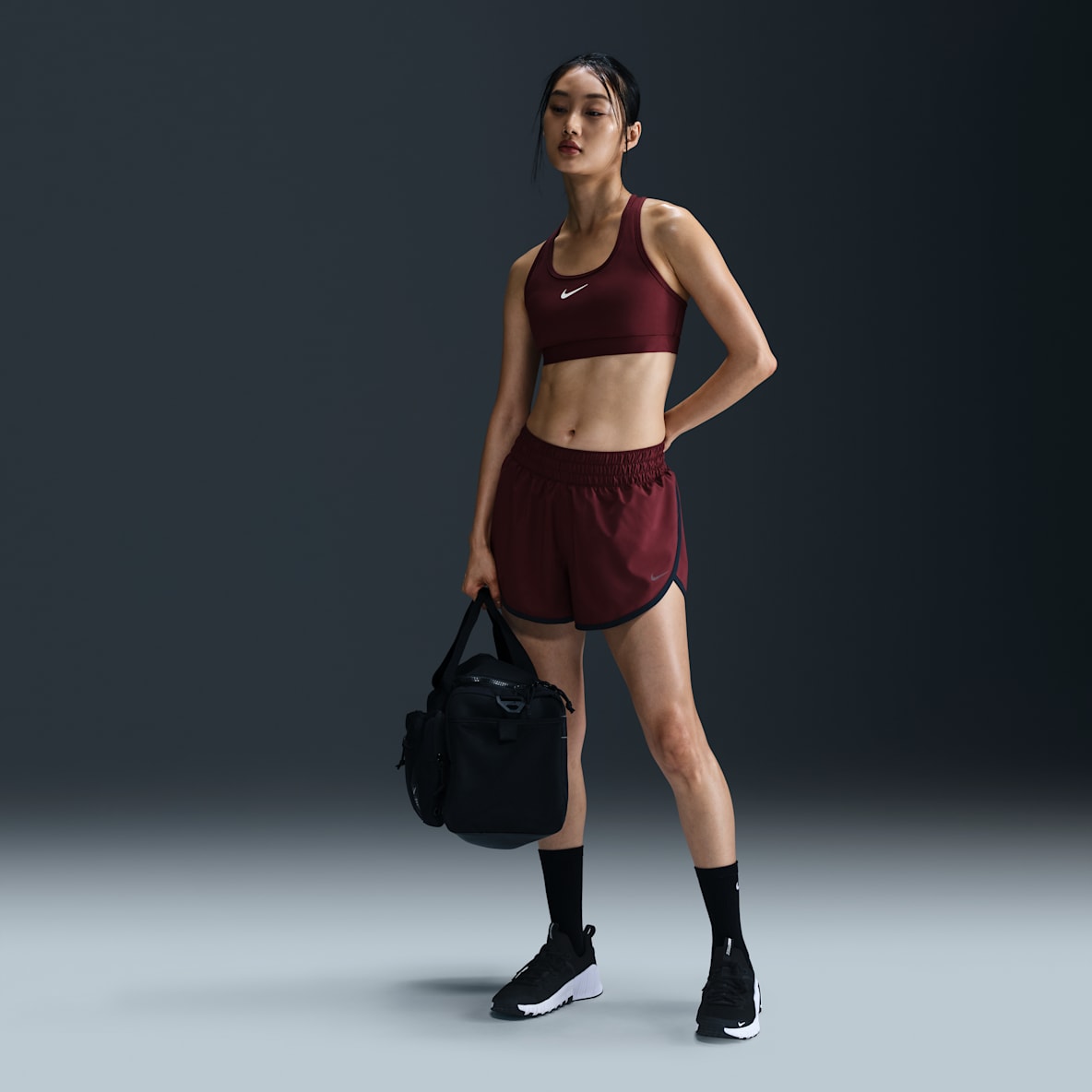 NIKE／ルーズフィットトレーナー NIKE公式】 ルーズフィット トレーニング＆ジム アパレル【ナイキ公式